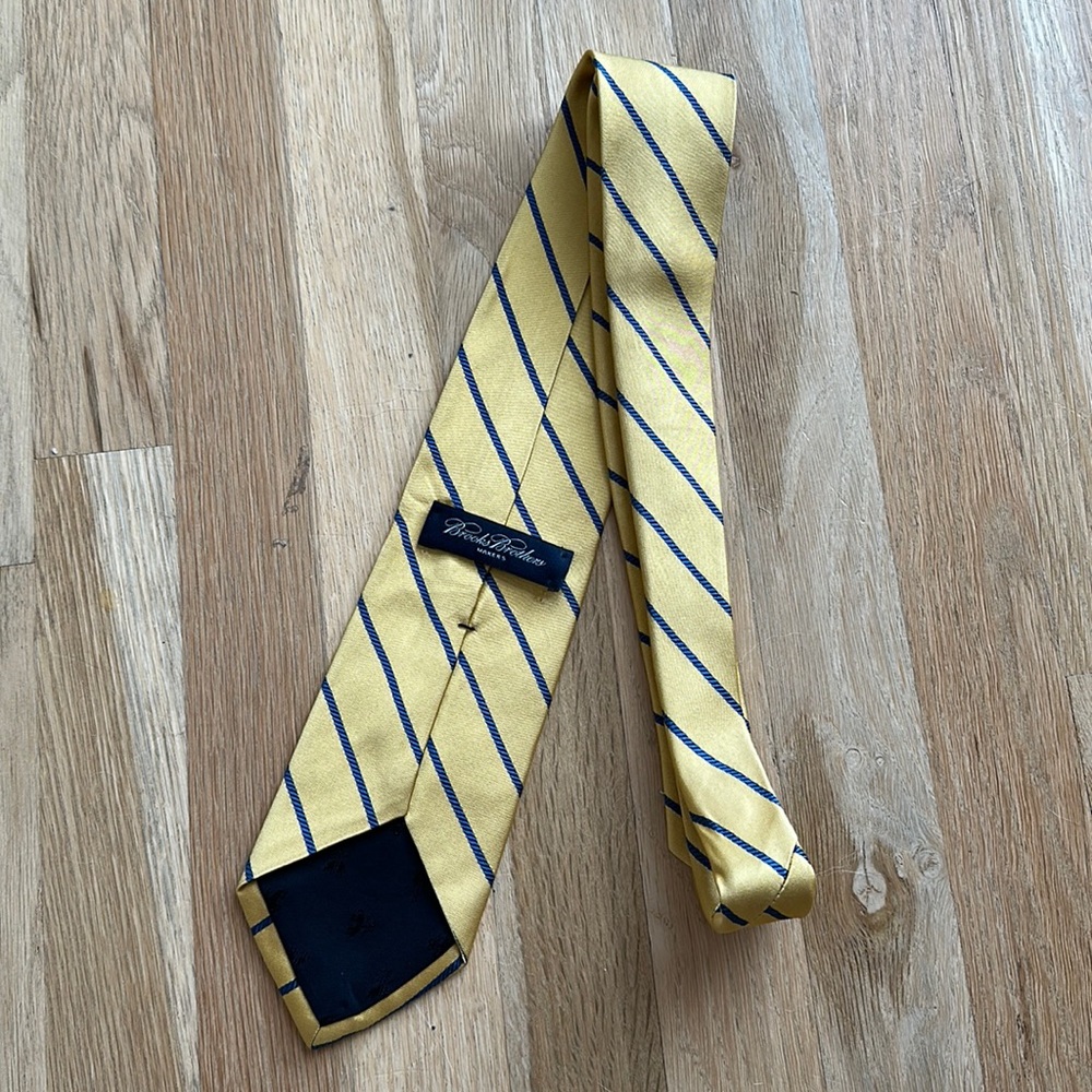 Vintage Yellow Brooks Brothers 100% Silk Tie